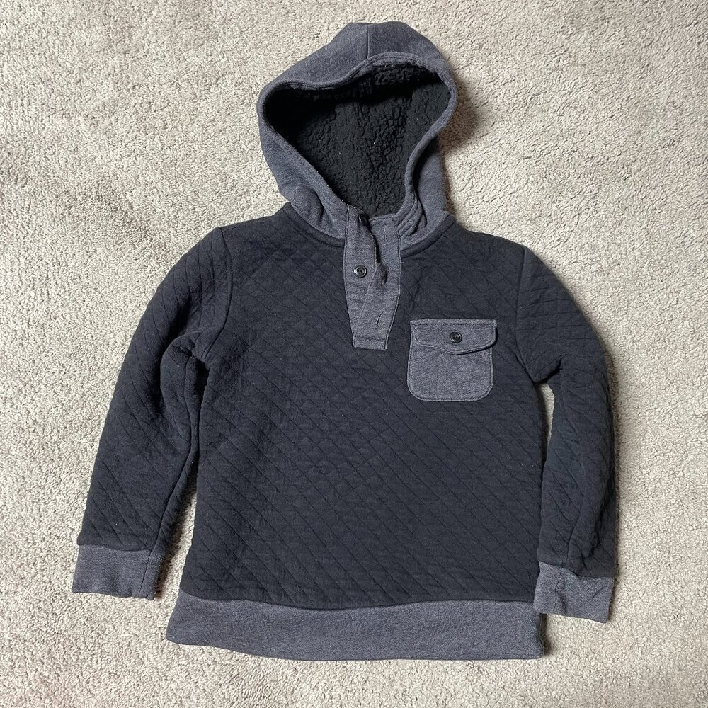 Old Navy Black and Gray Quilted Henley Hoodie Boys size small 6-7